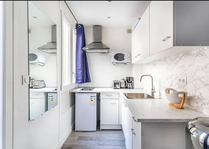 4pers#malesherbes#parc Monceau Appartement *
